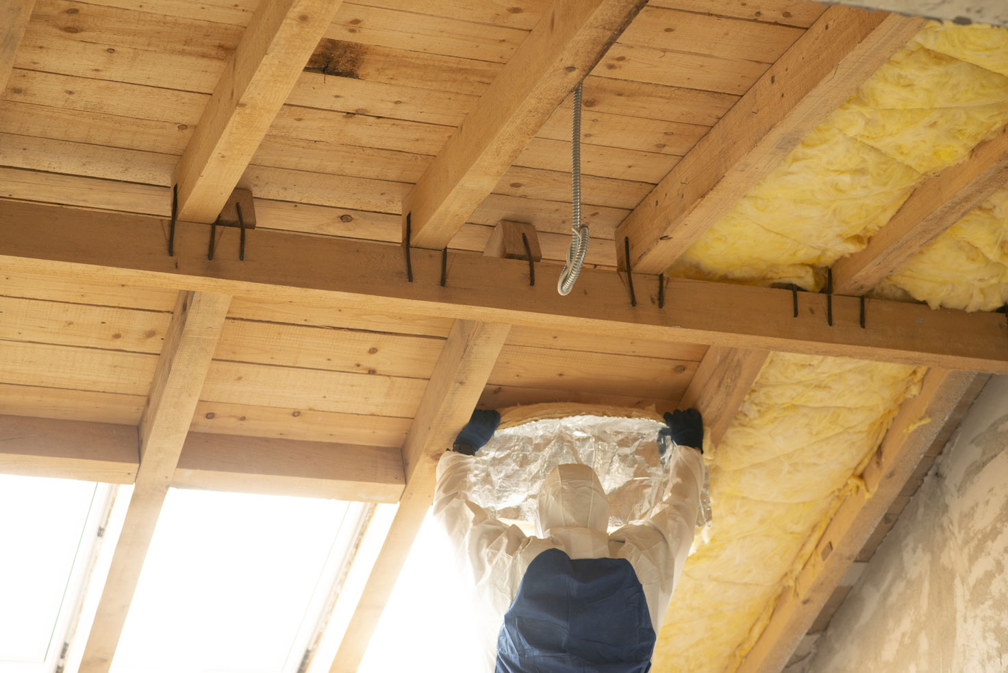 Dämmung für Steildach wird angebracht
